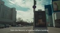 بیلبوردی که تبلیغات خودش را از چشم پلیس روسیه مخفی می کند/فیلم